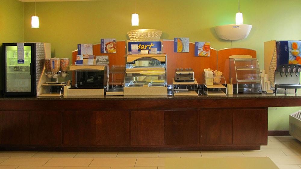 Holiday Inn Express Anderson I-85 - Exit 27- Highway 81 By Ihg Ngoại thất bức ảnh