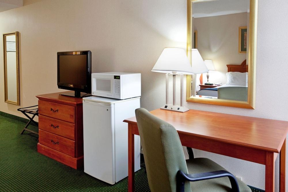Holiday Inn Express Anderson I-85 - Exit 27- Highway 81 By Ihg Ngoại thất bức ảnh