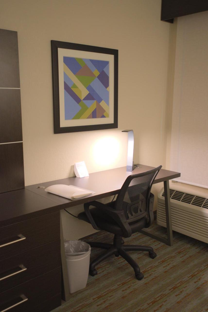 Holiday Inn Express Anderson I-85 - Exit 27- Highway 81 By Ihg Phòng bức ảnh